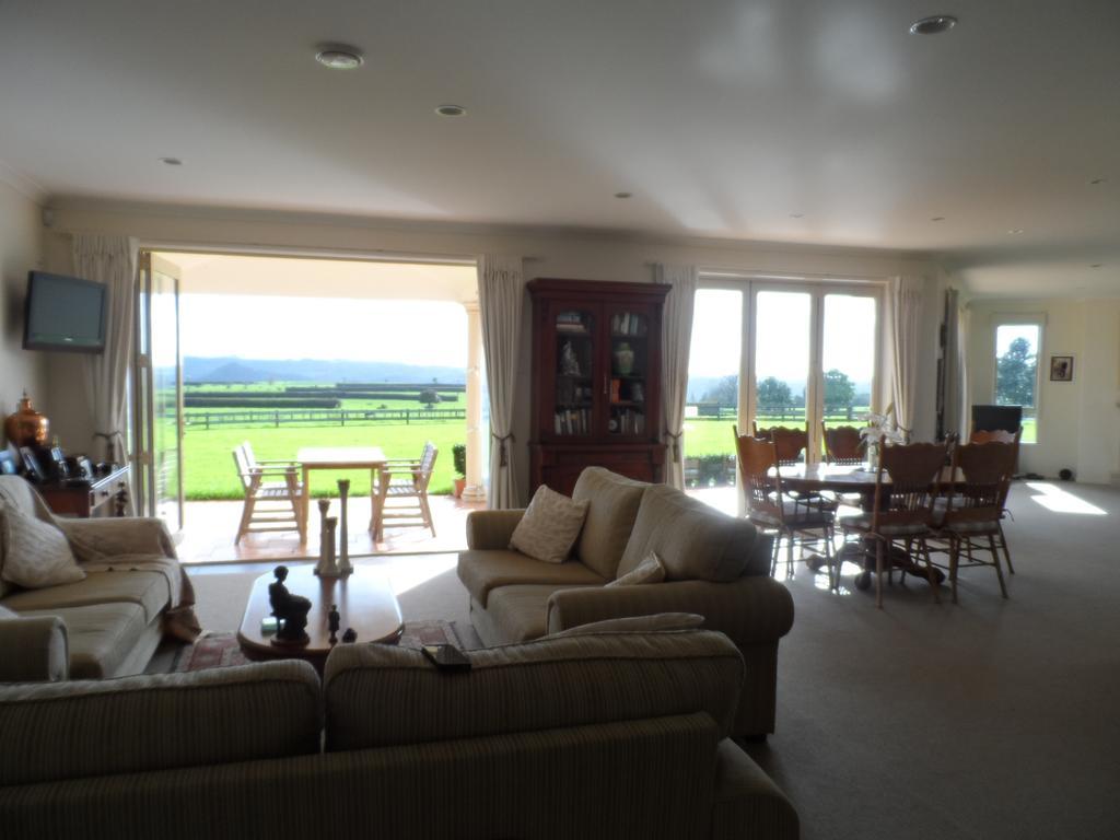Country House B&B Waimate North Экстерьер фото